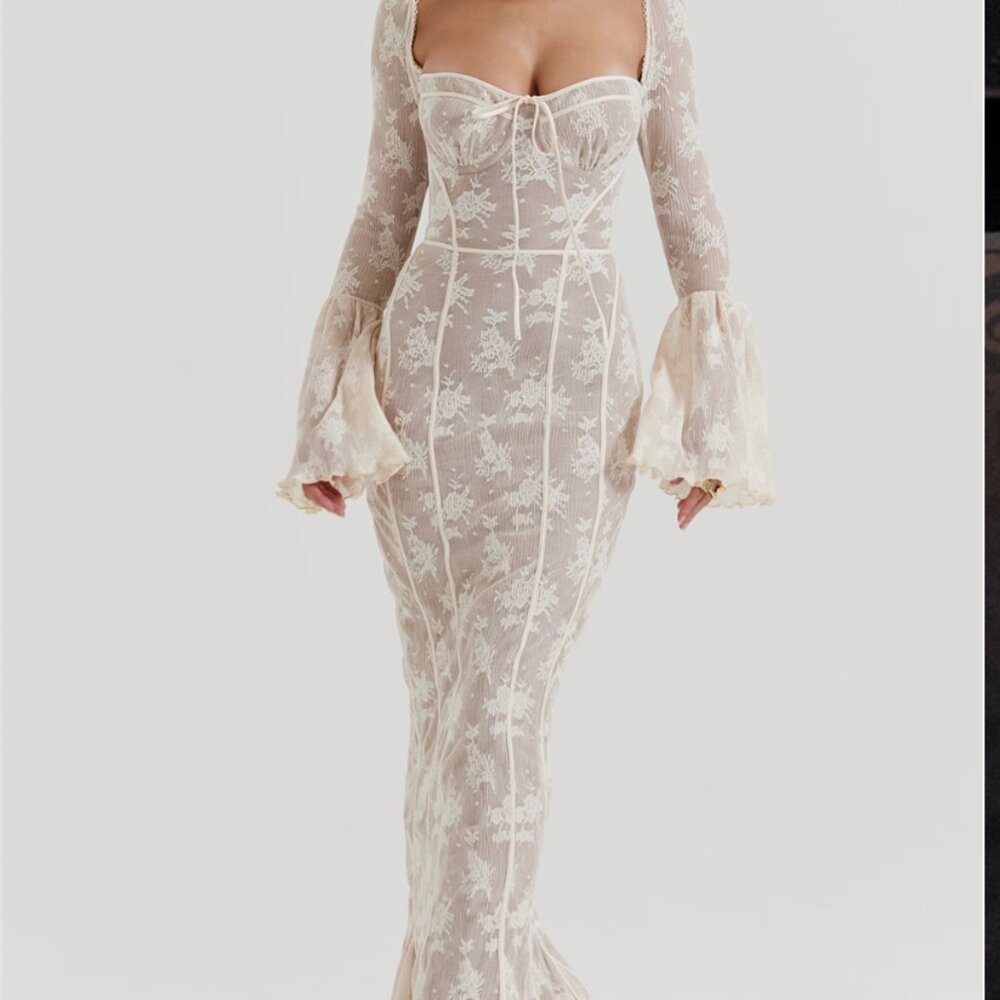 House of CB Delilah Vintage Cream Lace Maxi Dress in Large +